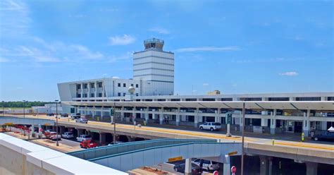 Jackson international airport jackson mississippi - Terminal or Concourse. SHOW TERMINAL CONNECTION TIMES. Guide to Jackson Evers Airport Food & Shopping: Map Locatins of JAN Restaurants, Snacks, Bars, and Cafes, Specialty Shops, Newsstands... 